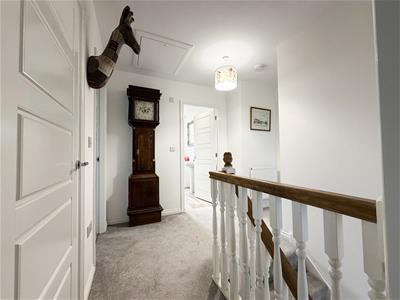 FIRST FLOOR LANDING